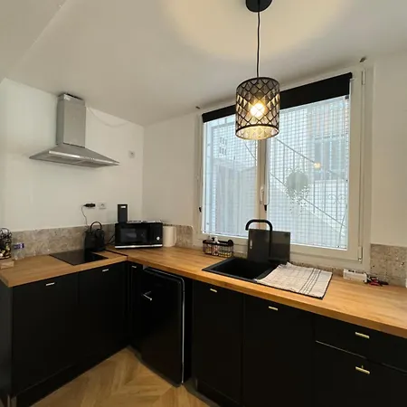 Petit Appt Cosy Et Moderne Daire *